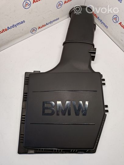 BMW 3 E92 E93 Ilmansuodattimen kotelon kansi 13717599284