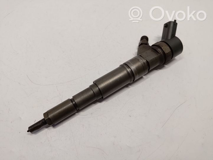 BMW 5 E39 Fuel injector 7785985