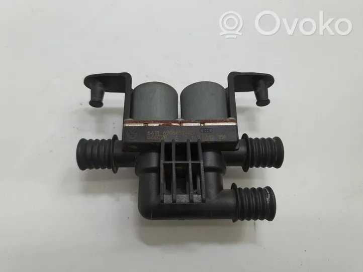 BMW 5 E60 E61 Coolant heater control valve 6906652