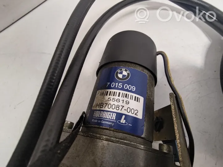 BMW 7 E65 E66 Tavaratilan luukun hydraulinen avausjärjestelmä pumpulla 7015009
