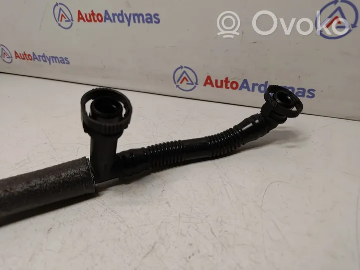 BMW 3 E90 E91 Breather/breather pipe/hose 11157559527