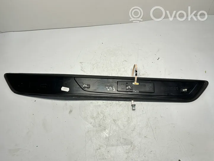 BMW 7 F01 F02 F03 F04 Takaoven kynnyksen suojalista 7190963