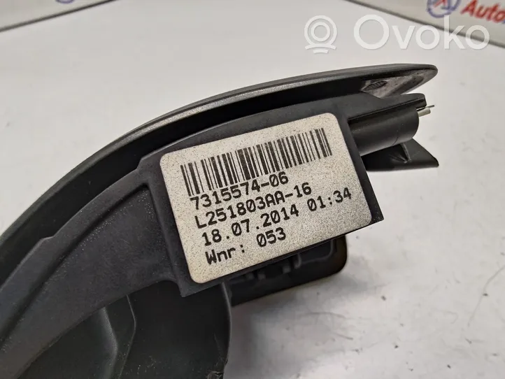 BMW 4 F32 F33 Rączka / Dźwignia regulacji fotela tylnego 7315574