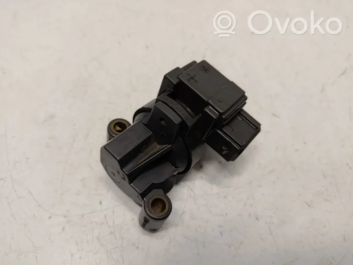 BMW 3 E36 Zawór regulacji biegu jałowego / Regulator 1435846