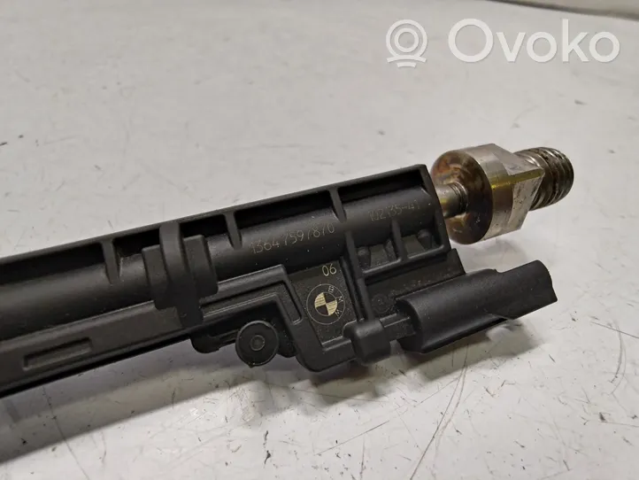 BMW X3 F25 Fuel injector 13647597870