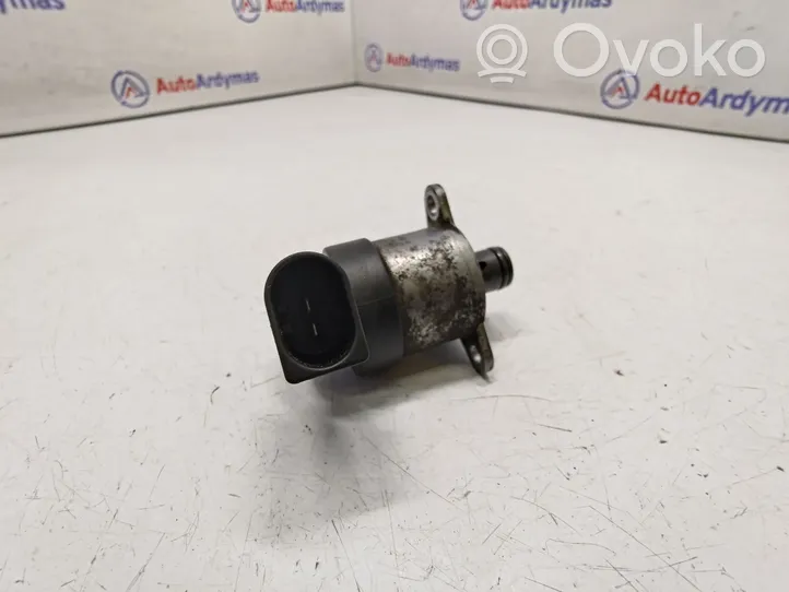 BMW 3 E90 E91 Fuel pressure regulator 0928400560