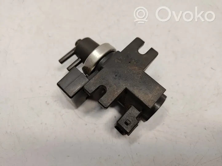 BMW X5 E53 Valve vacuum 2247906