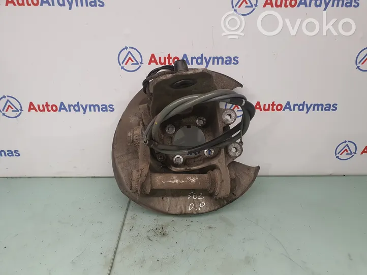 BMW 5 E60 E61 Rear wheel hub spindle/knuckle 6770924