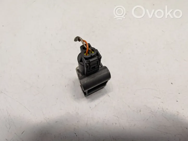 BMW 3 E90 E91 Airbag deployment crash/impact sensor 6988143