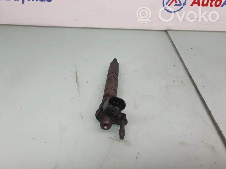 BMW 3 E90 E91 Fuel injector 7797877