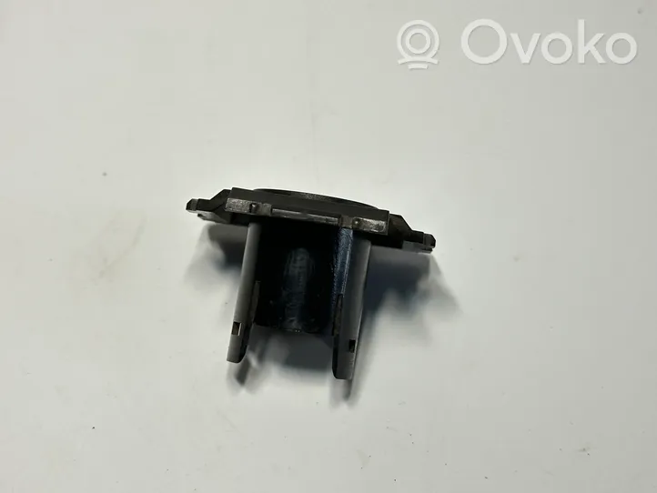 BMW 7 E65 E66 Soporte del sensor de aparcamiento delantero (PDC) 7039602