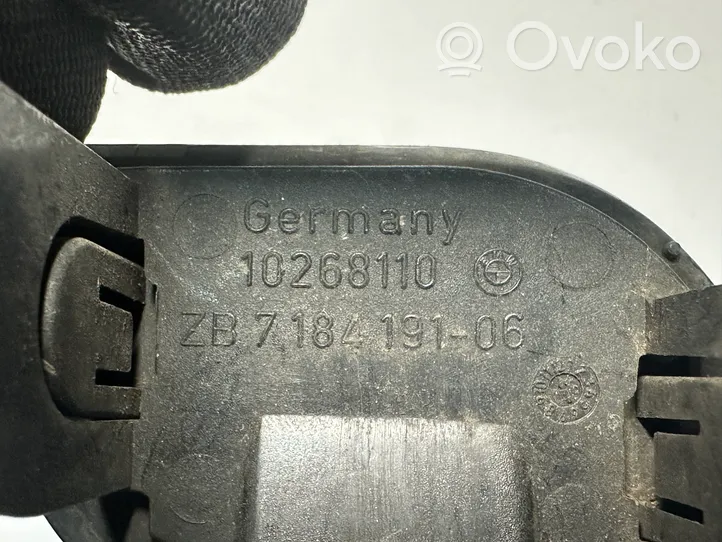 BMW 7 F01 F02 F03 F04 Zaślepka spryskiwacza lampy przedniej 7184191