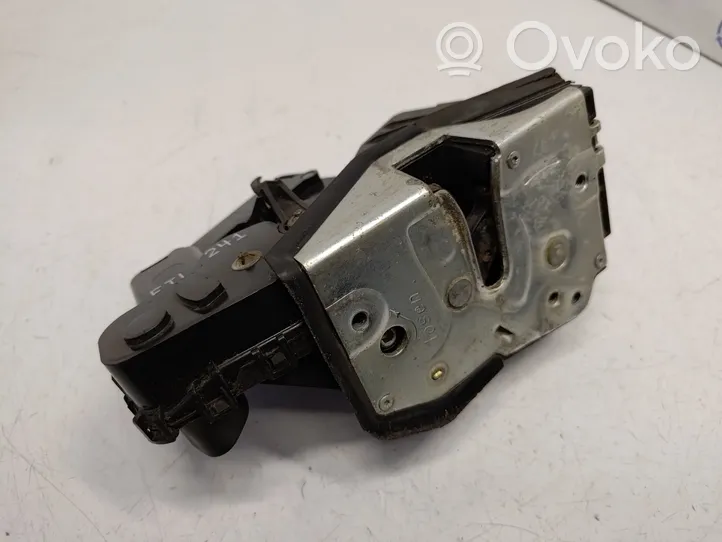 BMW 3 E46 Front door lock 51217011241