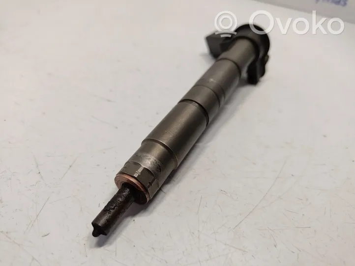 BMW X3 E83 Fuel injector 7797877