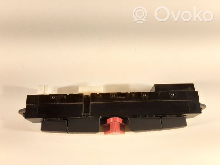 KIA Ceed Hazard light switch 937001H900