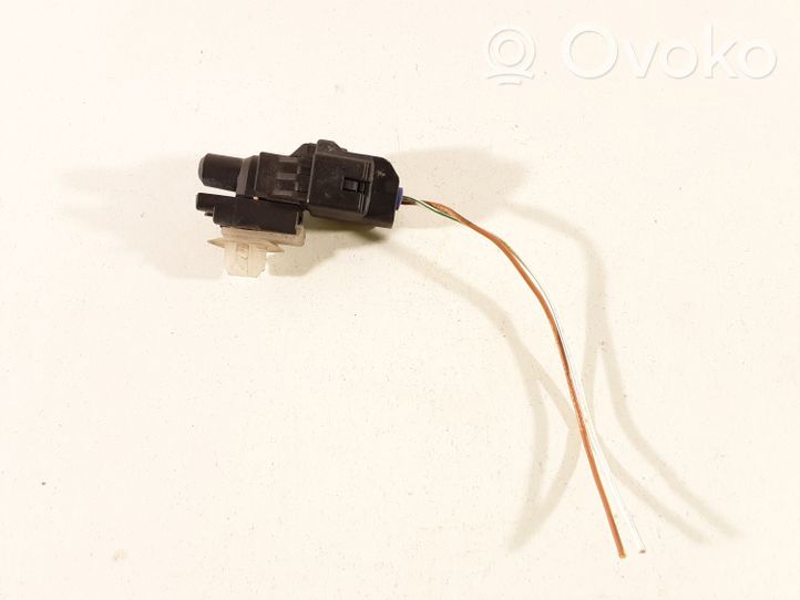 Toyota Corolla E120 E130 Sensor de temperatura interna/externa 0775005191