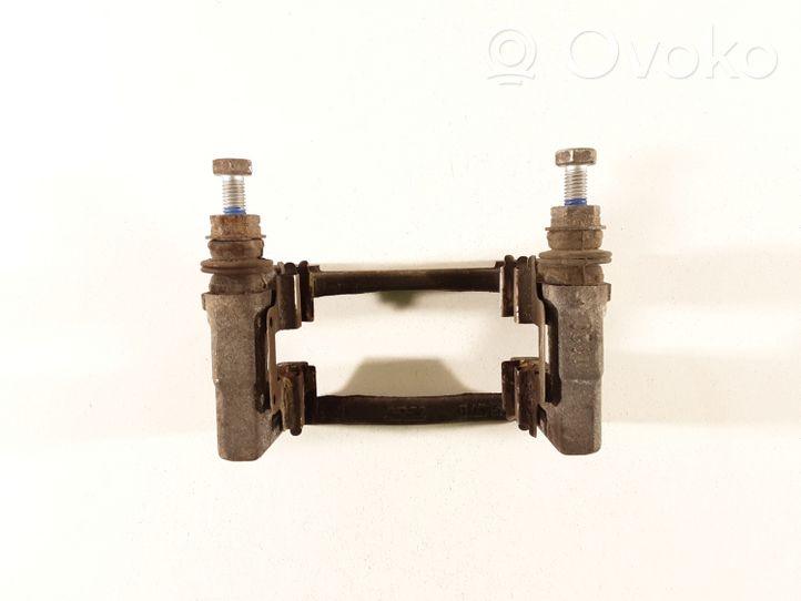 Land Rover Freelander 2 - LR2 Supporto della pinza del freno posteriore 