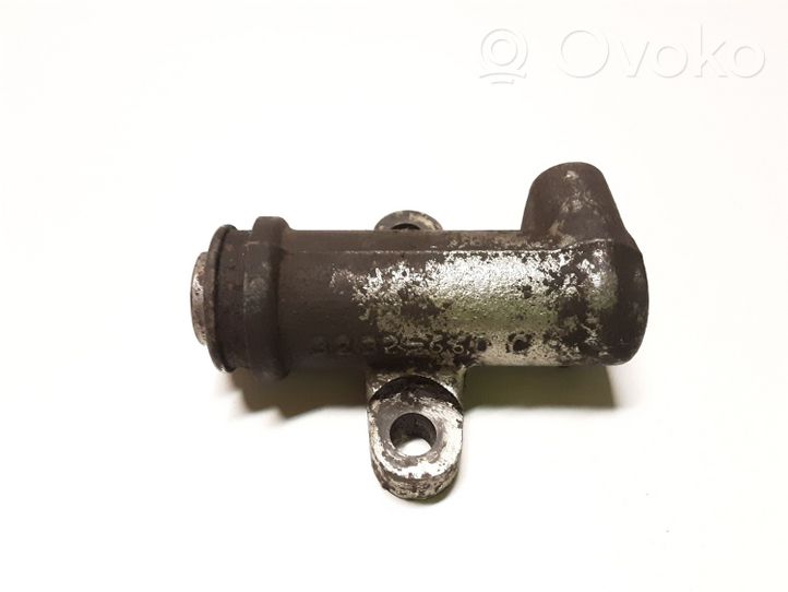 Land Rover Range Rover P38A Cylindre récepteur d'embrayage 3232660C