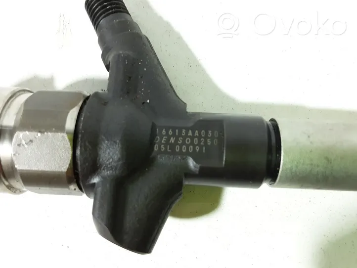 Subaru Legacy Injecteur de carburant 16613AA030