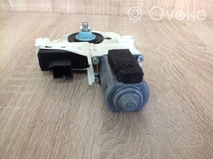 Audi A6 Allroad C5 Front door window regulator motor 