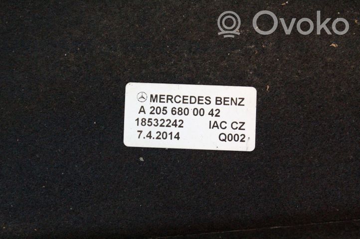 Mercedes-Benz C W205 Wykładzina bagażnika A2056800042