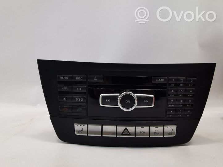 Mercedes-Benz C W204 Radija/ CD/DVD grotuvas/ navigacija A2049003211