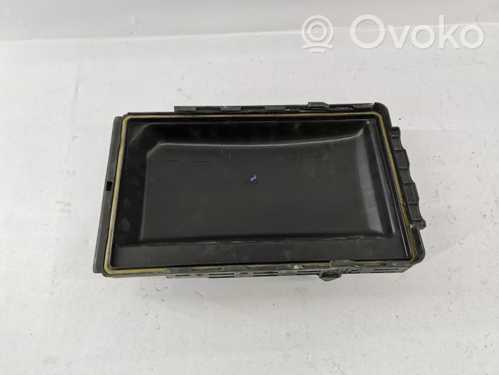 Mercedes-Benz S W220 Coperchio scatola dei fusibili A2205400082