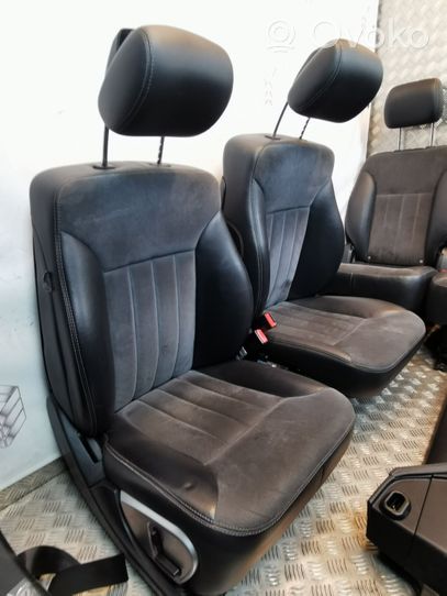 Mercedes-Benz R W251 Set interni 