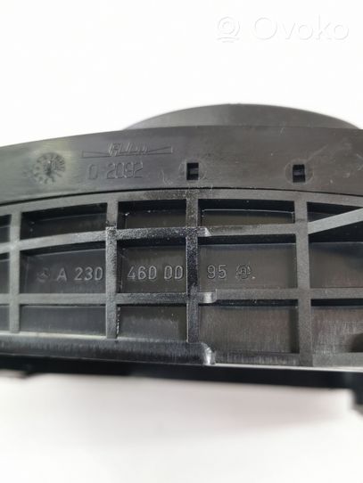 Mercedes-Benz SL R230 Rivestimento del piantone del volante A2304600095