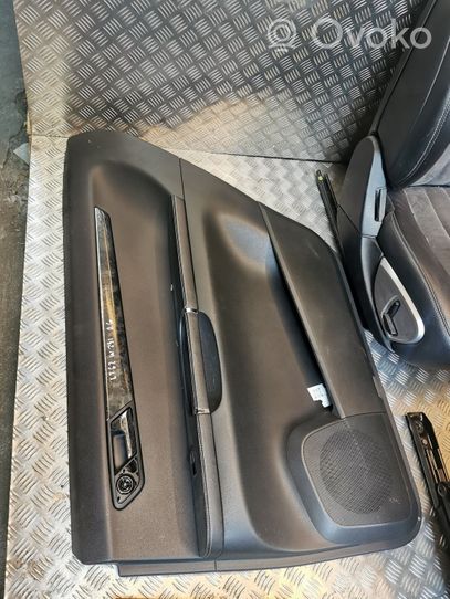 Mercedes-Benz R W251 Set interni 