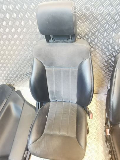 Mercedes-Benz R W251 Set interni 