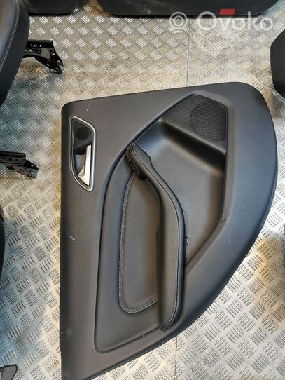 Mercedes-Benz B W246 W242 Kit intérieur 