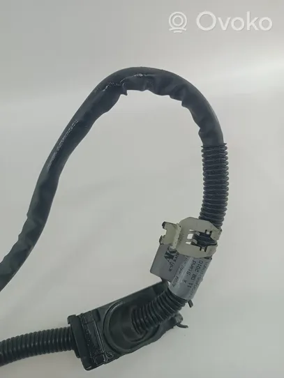 Mercedes-Benz E A207 Câble de batterie positif A2044402613