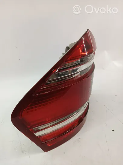 Mercedes-Benz GL X164 Lampa tylna A1648200564