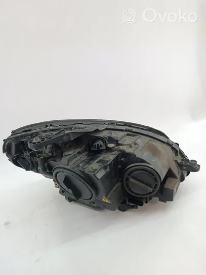 Mercedes-Benz C W204 Phare frontale A2048700326