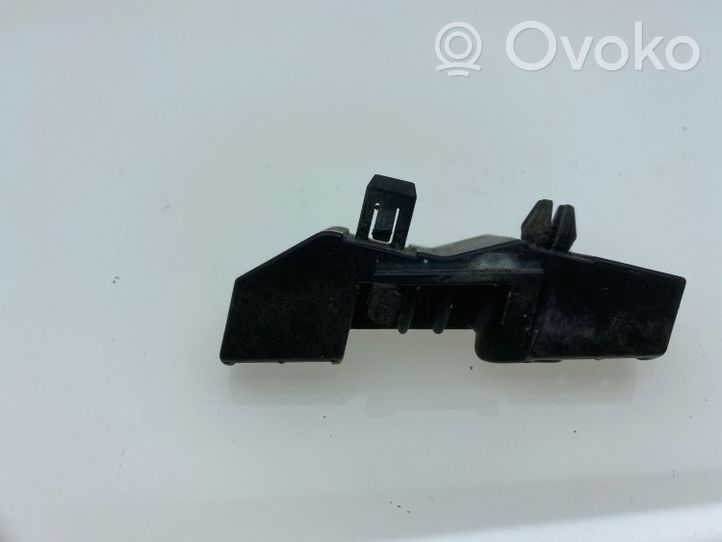 Subaru Legacy Staffa di rinforzo montaggio del paraurti anteriore 57765AG001