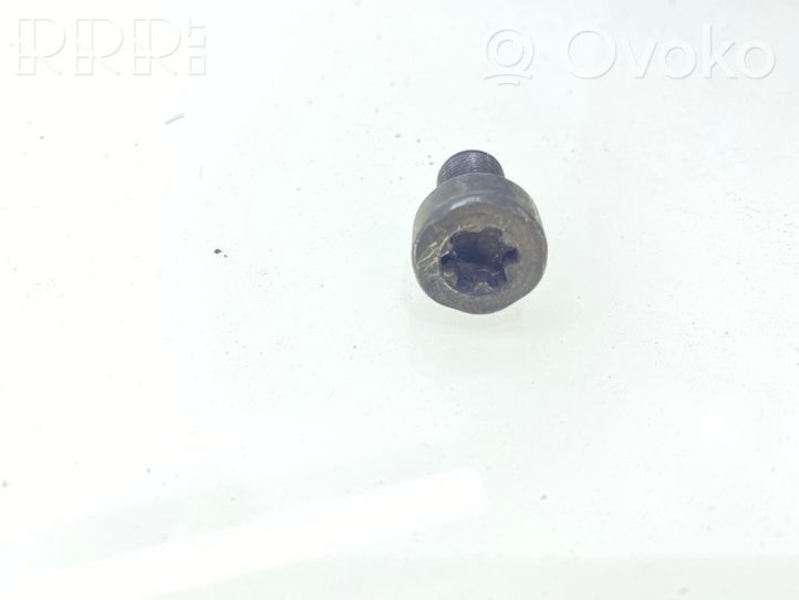 Subaru Outback Sprarats (peldošais / divmasu) 800410010