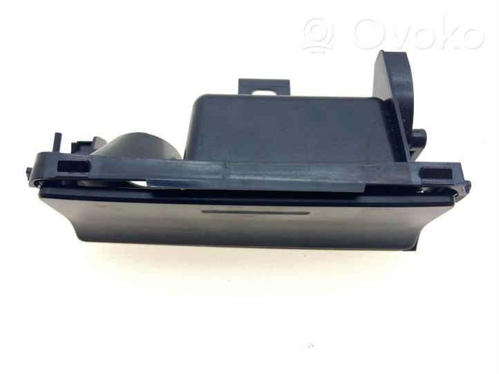 Subaru Legacy Peleninė panelėje 92114AG230