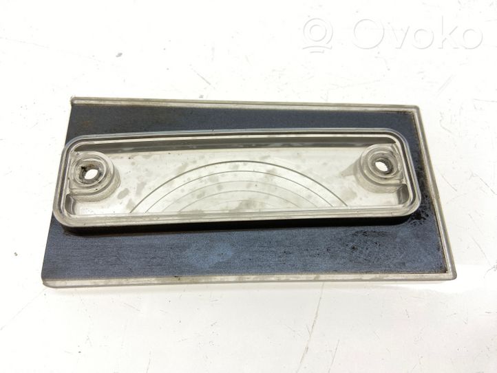 Subaru Legacy Éclairage de plaque d'immatriculation Vc02-016