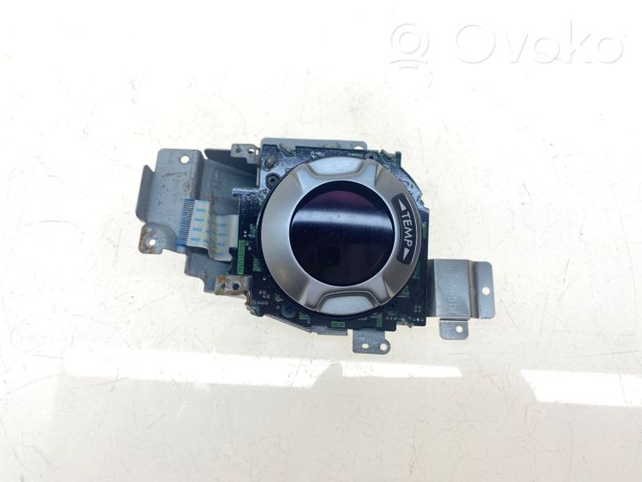 Subaru Tribeca Climate control unit M3G497093C