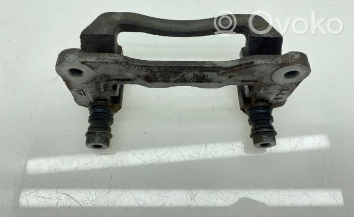 Subaru Outback Bremžu kluču skavas (aizmugurē) 26625AG030