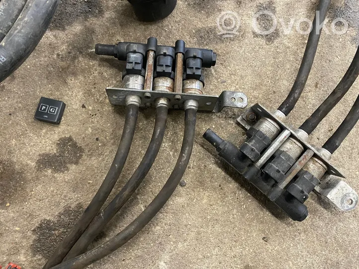 Subaru B9 Tribeca Un set di apparecchiature a gas senza Serbatoio 