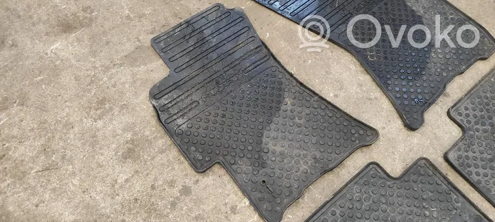 Subaru Legacy Set di tappetini per auto 