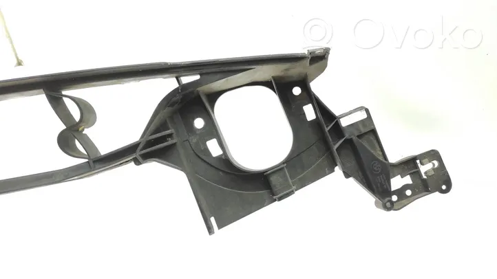 BMW X5 E70 Supporto di montaggio del parafango 51127157990