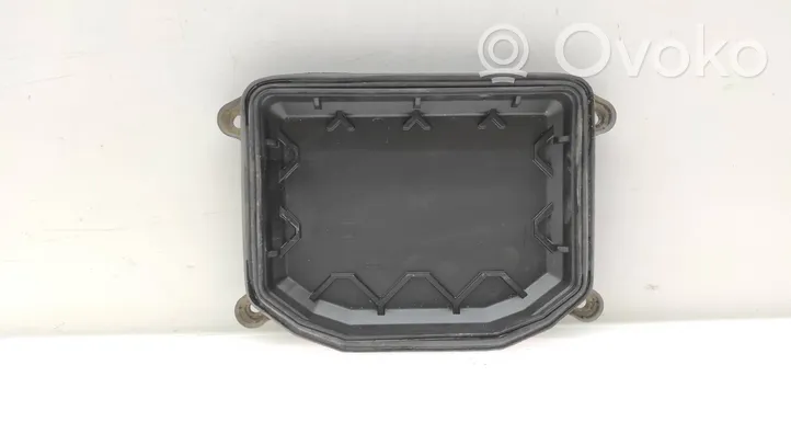 Subaru Legacy Osłona żarówki lampy przedniej 10R020675