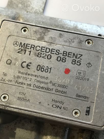 Mercedes-Benz R W251 Pystyantennivahvistin 2118200885
