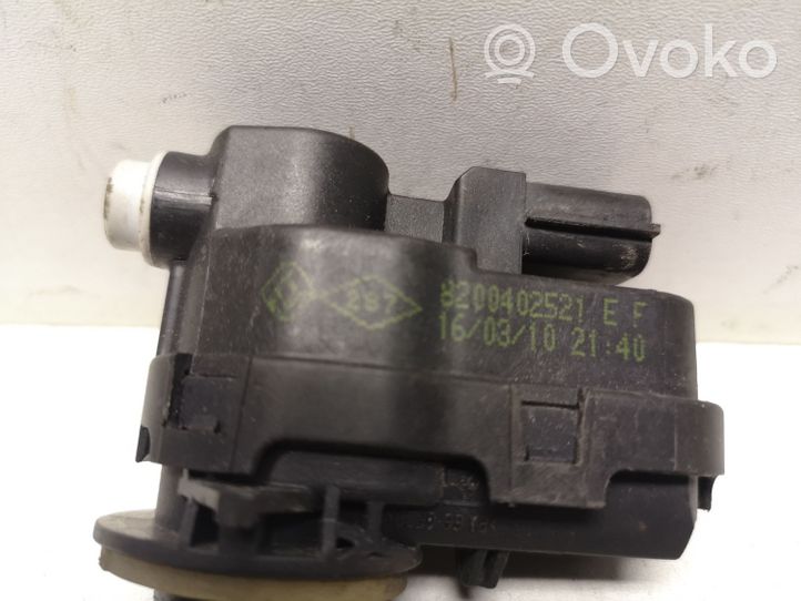 Renault Kangoo II Headlight level adjustment motor 8200402521