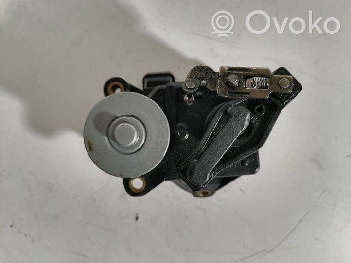 Mercedes-Benz E C207 W207 Attuatore/motore della valvola del collettore di aspirazione A6421500594