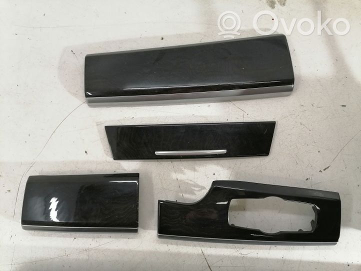 BMW 7 F01 F02 F03 F04 Rivestimento del pannello 9192356