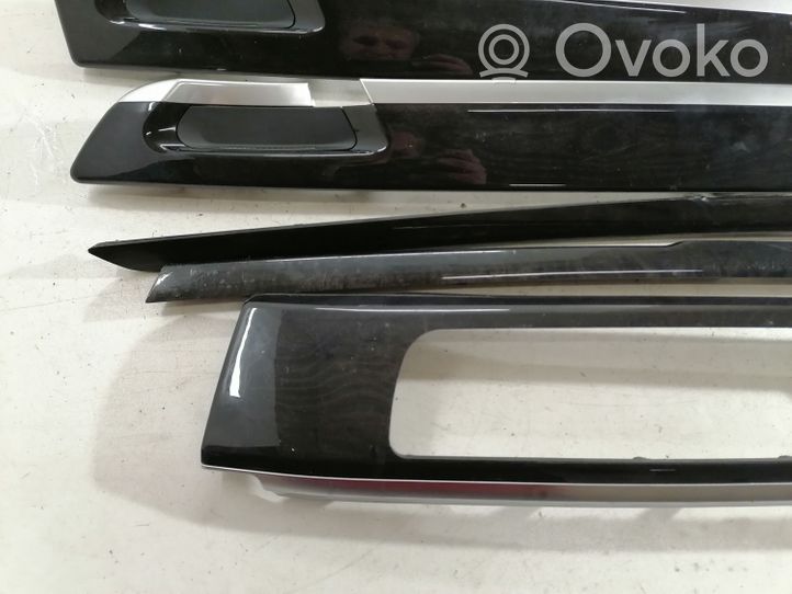 BMW 7 F01 F02 F03 F04 Rivestimento del pannello 9192356